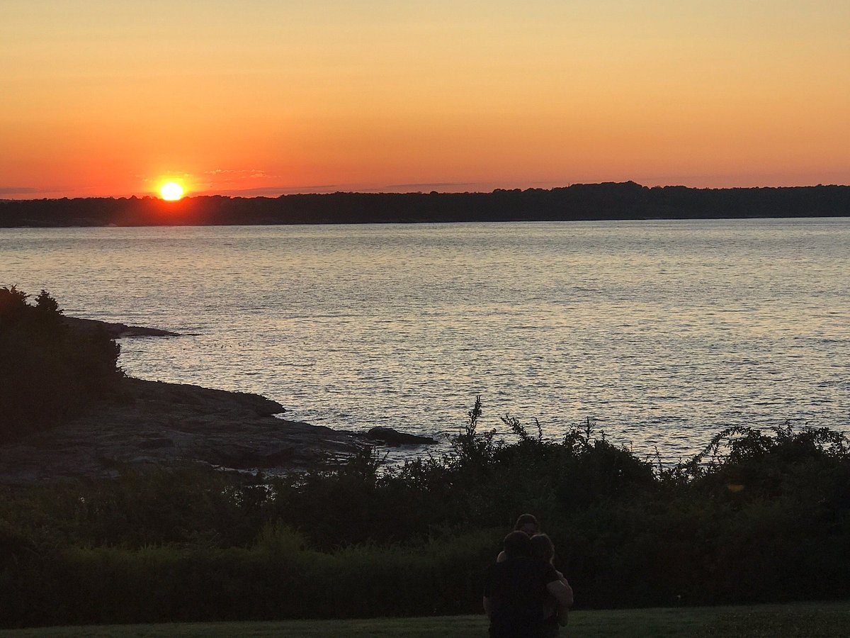 Narragansett Bay at Sunset Sunset on Narragansett Bay