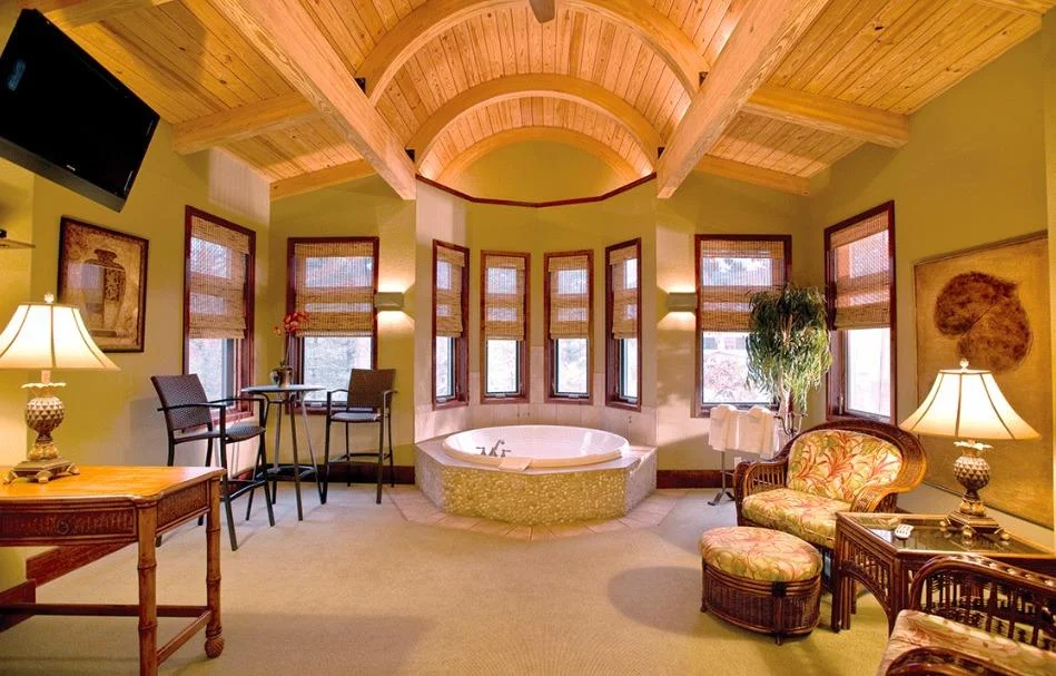 tub in room