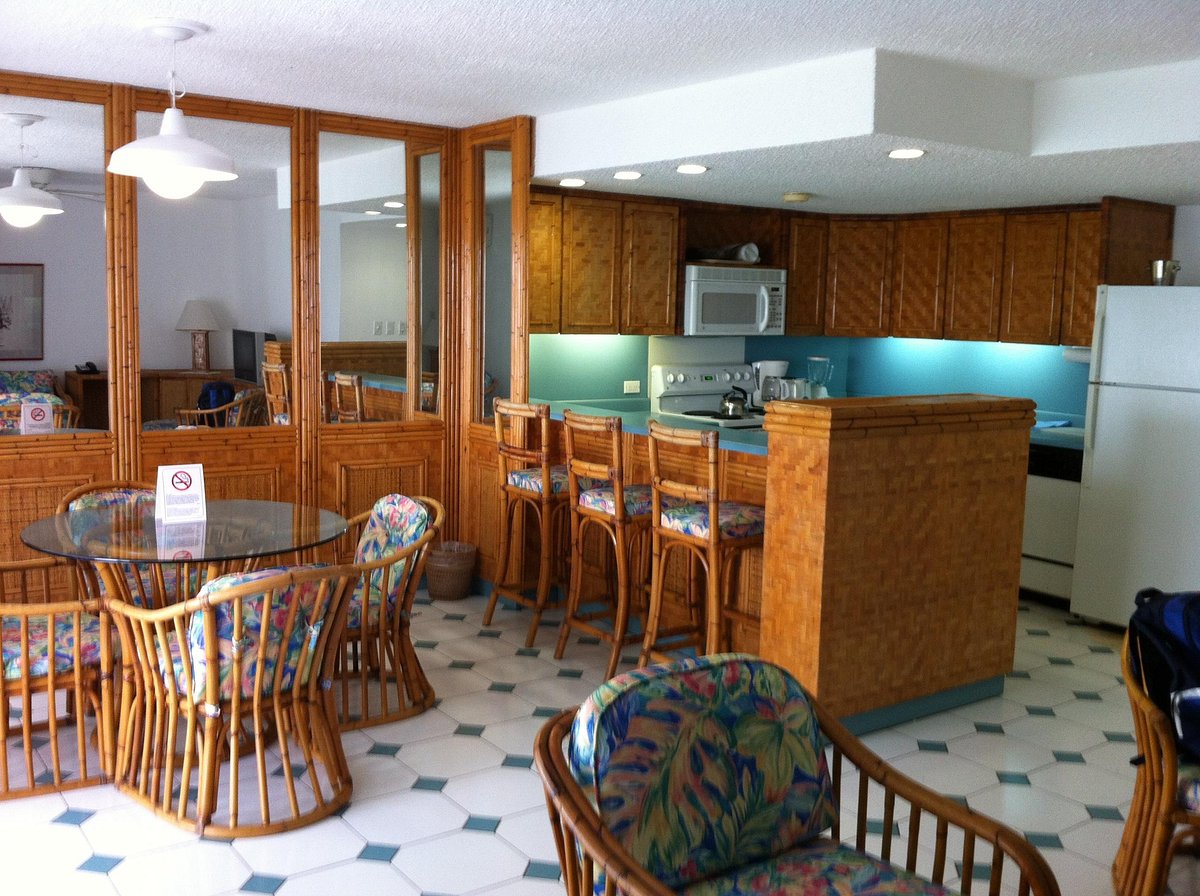 Simpson Bay Resort, Marina & Spa Kitchen and Dining Area Simpson Bay Resort, Marina & Spa Kitchen and Dining Area