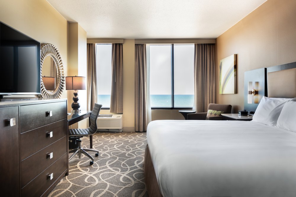 Hilton Galveston Island Resort bedroom
