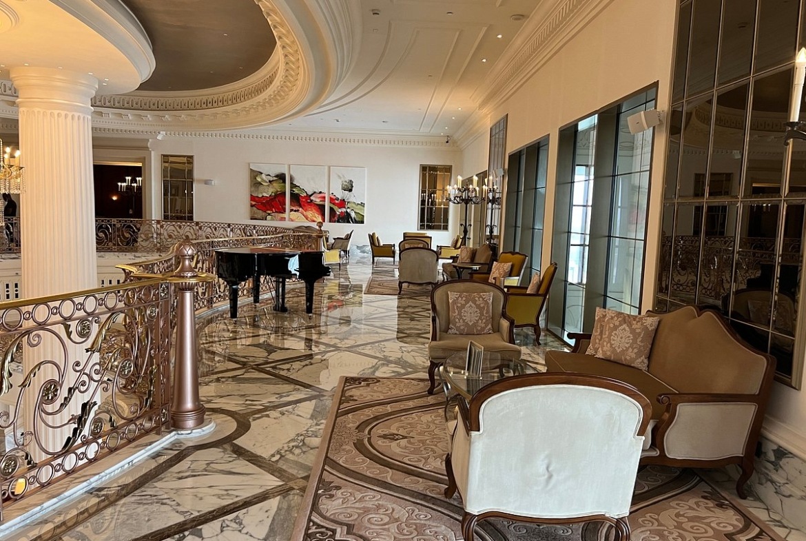 Habtoor Palace Dubai dining