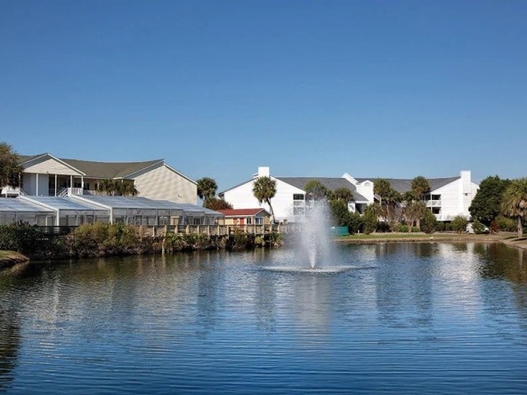 Club Wyndham King Cotton Villas pond