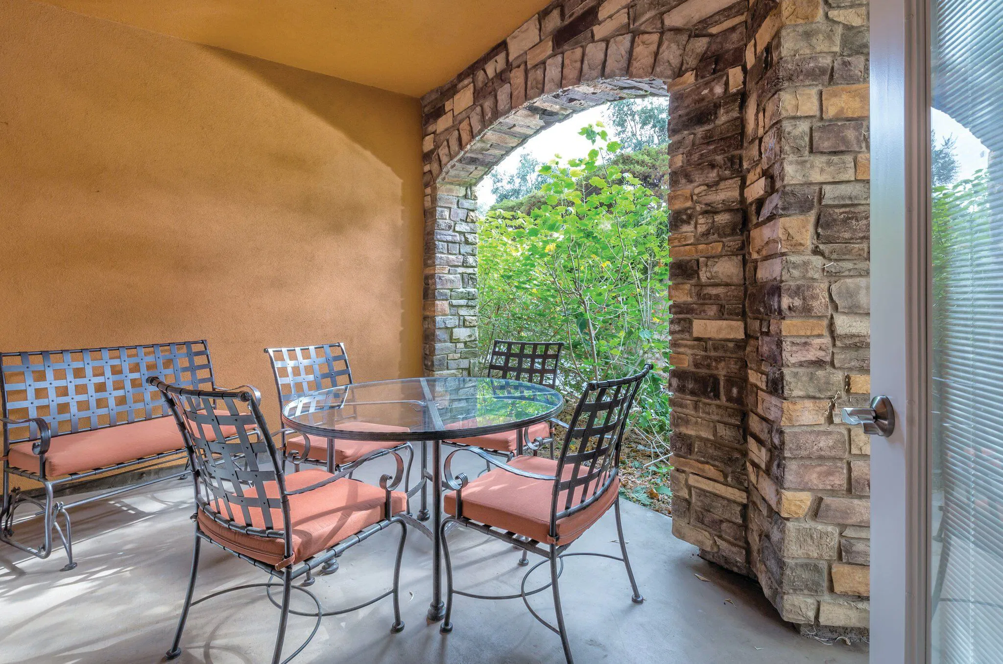 Vino Bello Resort Patio