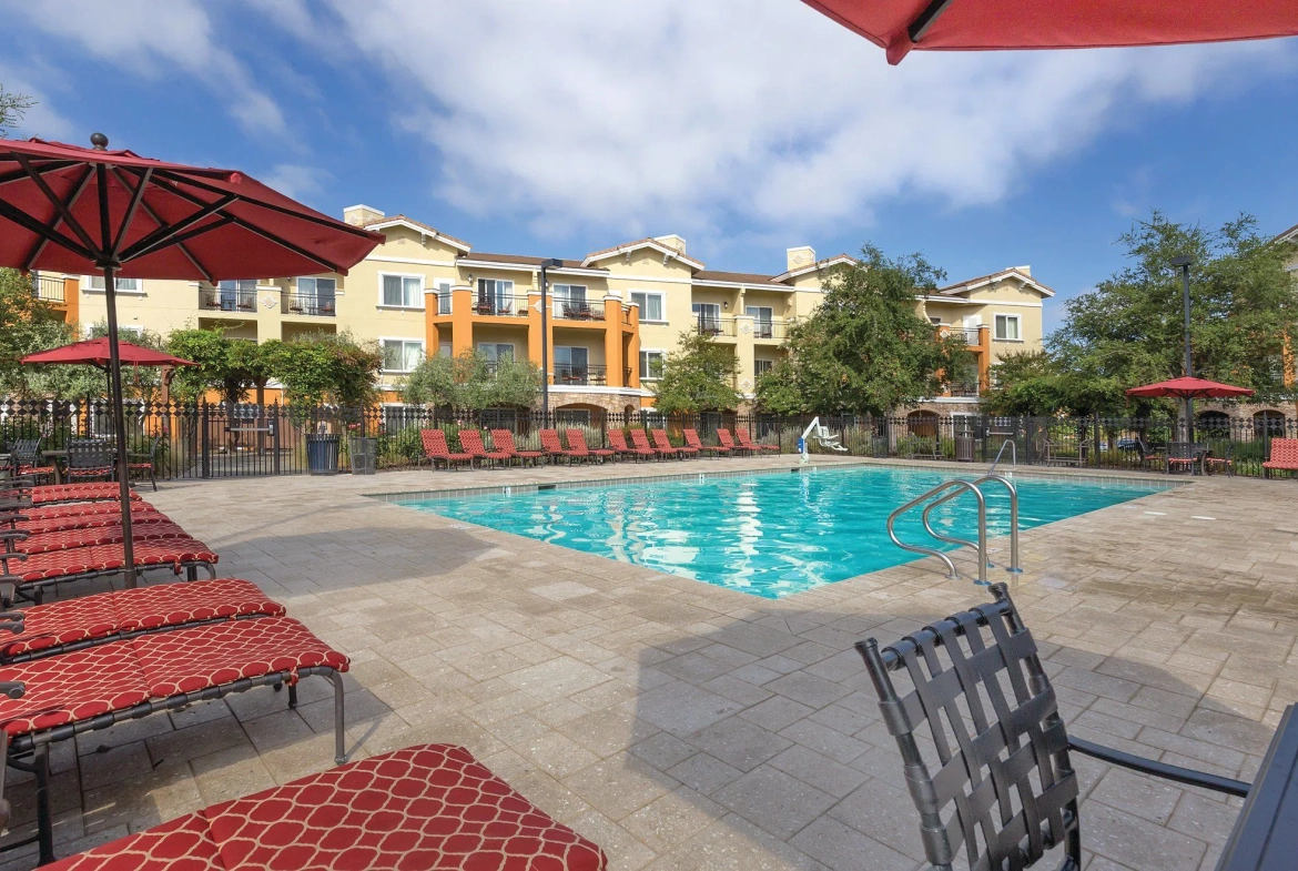 Vino Bello Resort Pool