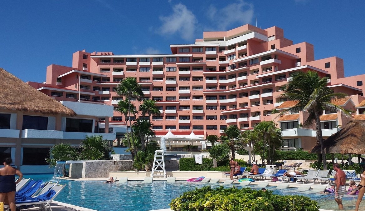 Wyndham Grand Cancun All-Inclusive Resort and Villas