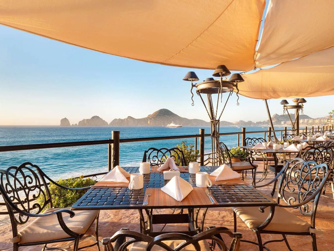 Villa Del Palmar Restaurant