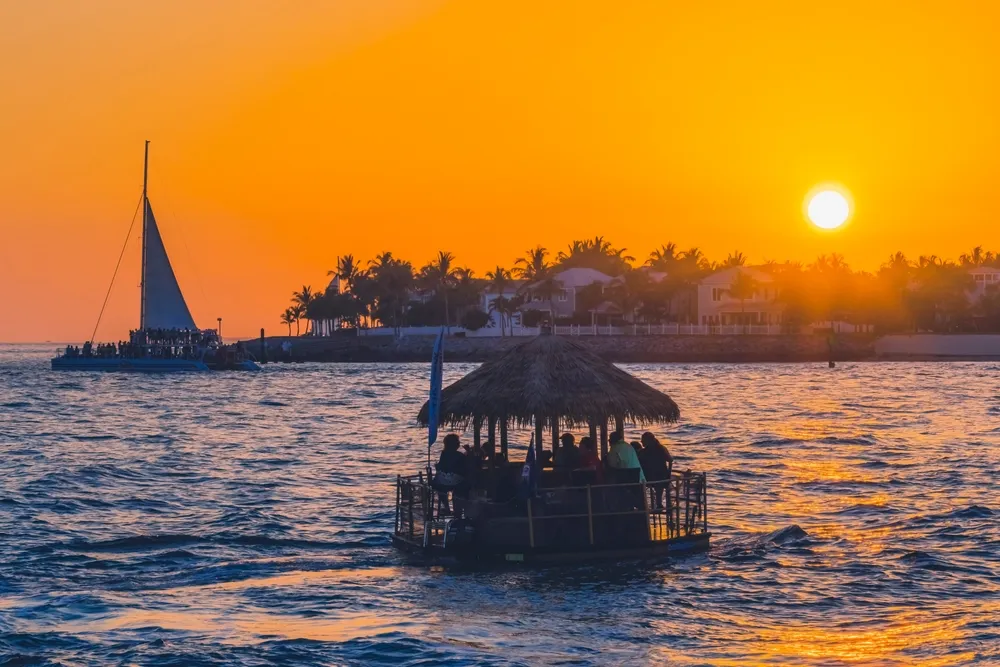 Summer Vacation Ideas: Key West Floating Bar