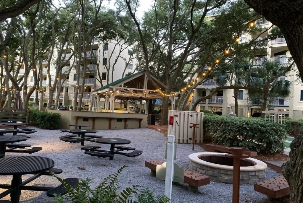 Marriott Barony Beach Club Courtyard