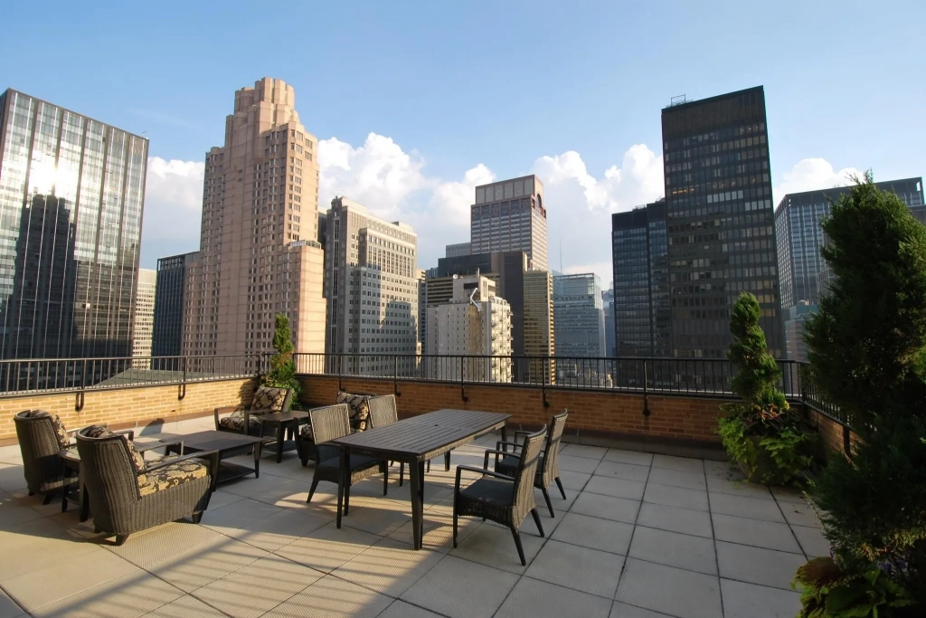 The Manhattan Club Timeshare in New York City Courtyard