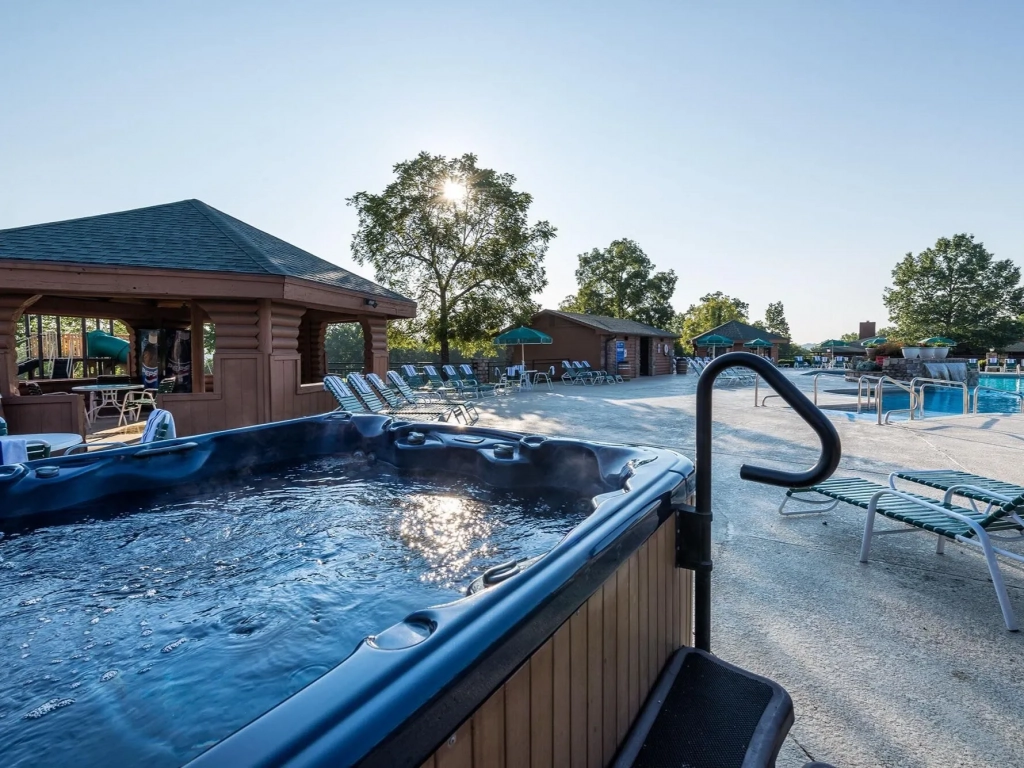 Westgate Branson Woods Hot Tub
