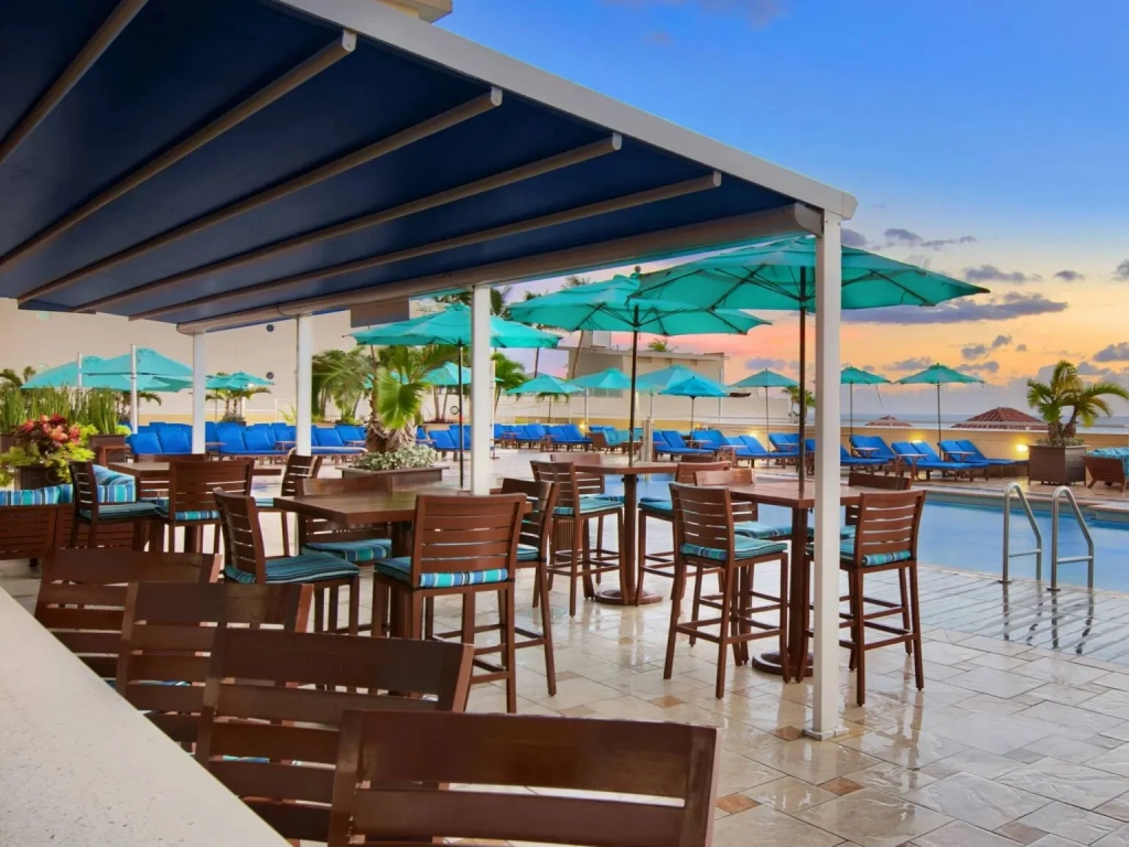 Fort Lauderdale Timeshare: Marriott's BeachPlace Towers Pool Bar